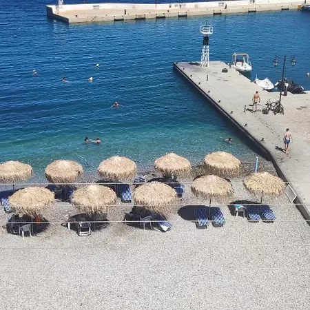 Blue Sea Szálloda Tirósz