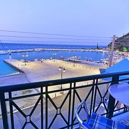 Blue Sea Szálloda Tirósz